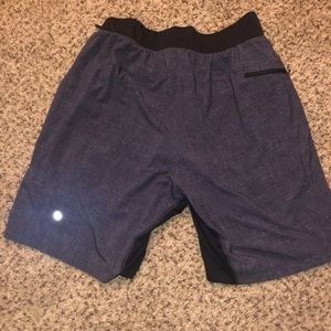 Lululemon shorts 9”! W/ liner